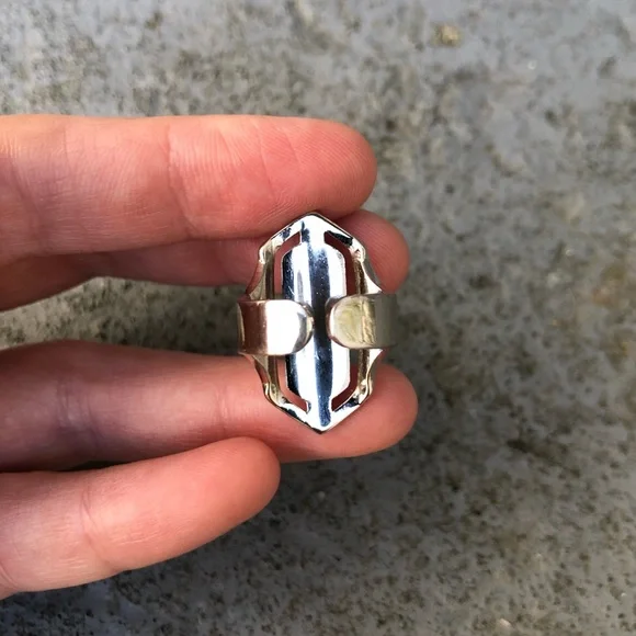 Silver Elongated Hexagon Ring with Peach Stone - Picture 12 of 15